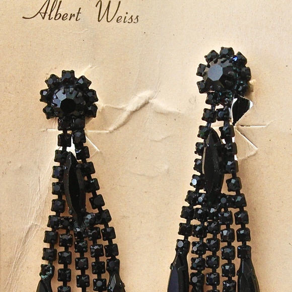 WEISS ALBERT WEISS EARRINGS BLACK JET JAPANED BACK NEW OLD STOCK - Picture 2 of 5